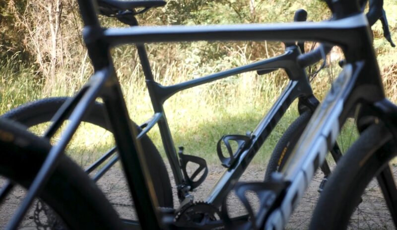 Cyclocross gravel bike features