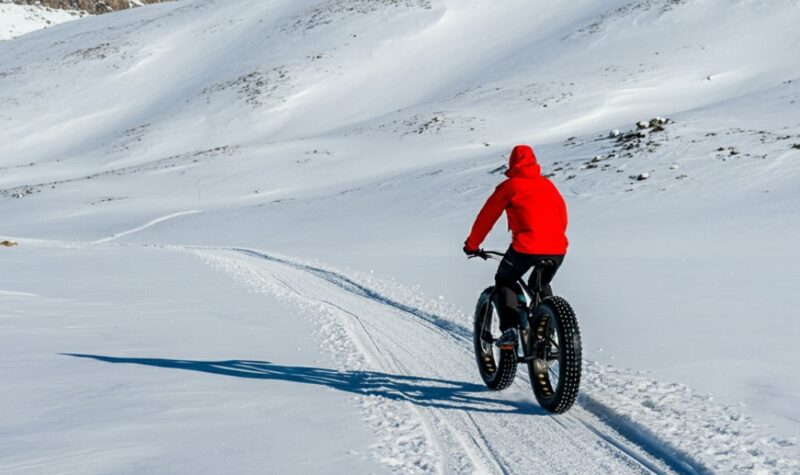 Fat bikes in snowy conditions